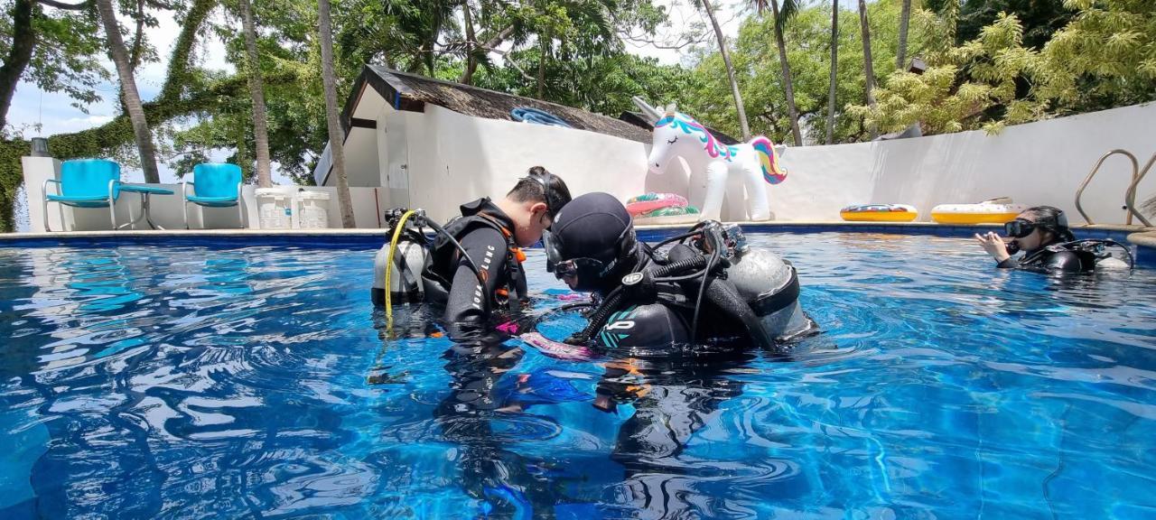 Aquaventure Reef Club Hotell Mabini  Eksteriør bilde