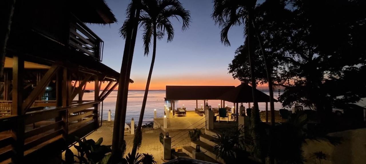 Aquaventure Reef Club Hotell Mabini  Eksteriør bilde