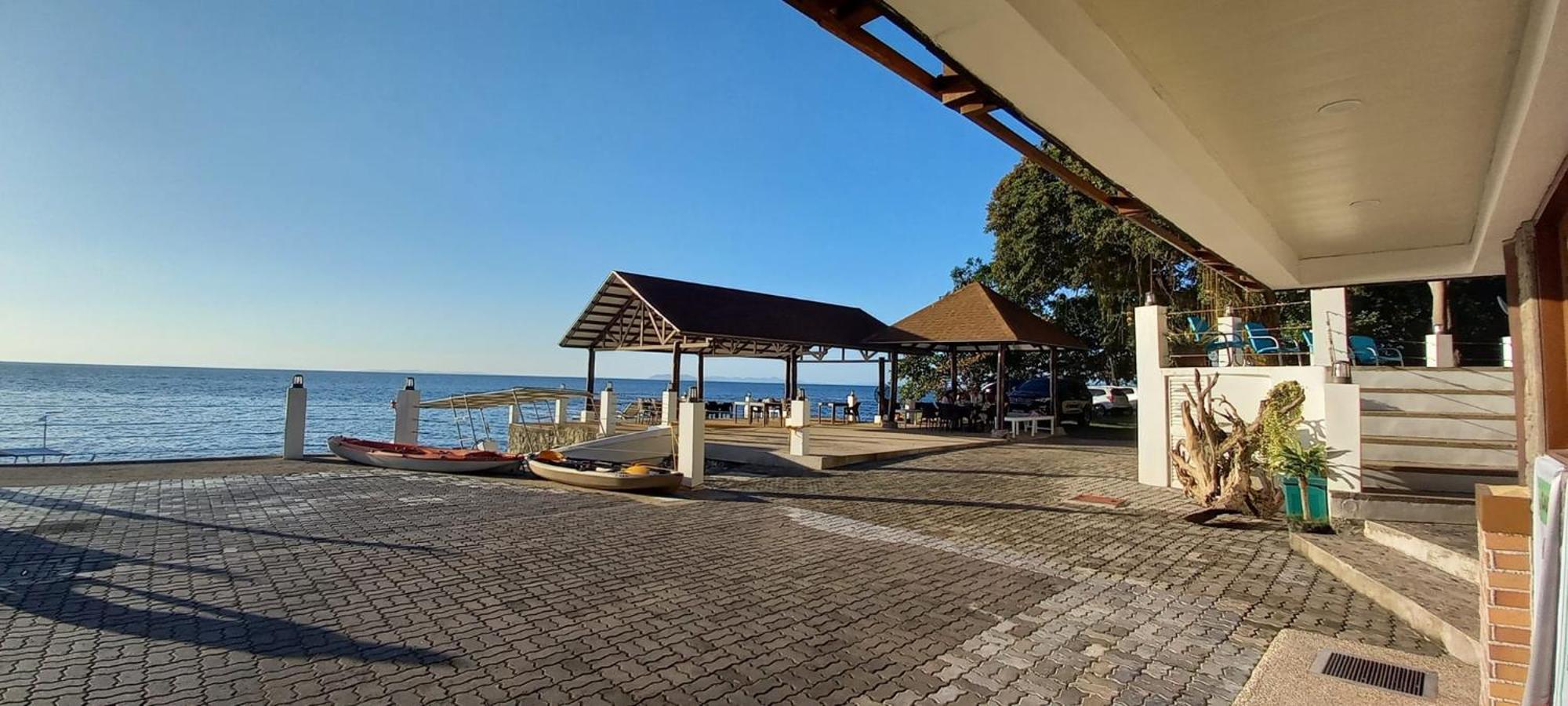 Aquaventure Reef Club Hotell Mabini  Eksteriør bilde
